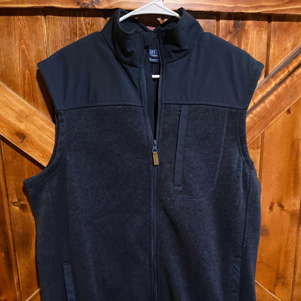 George Men's Black Fleece Vest